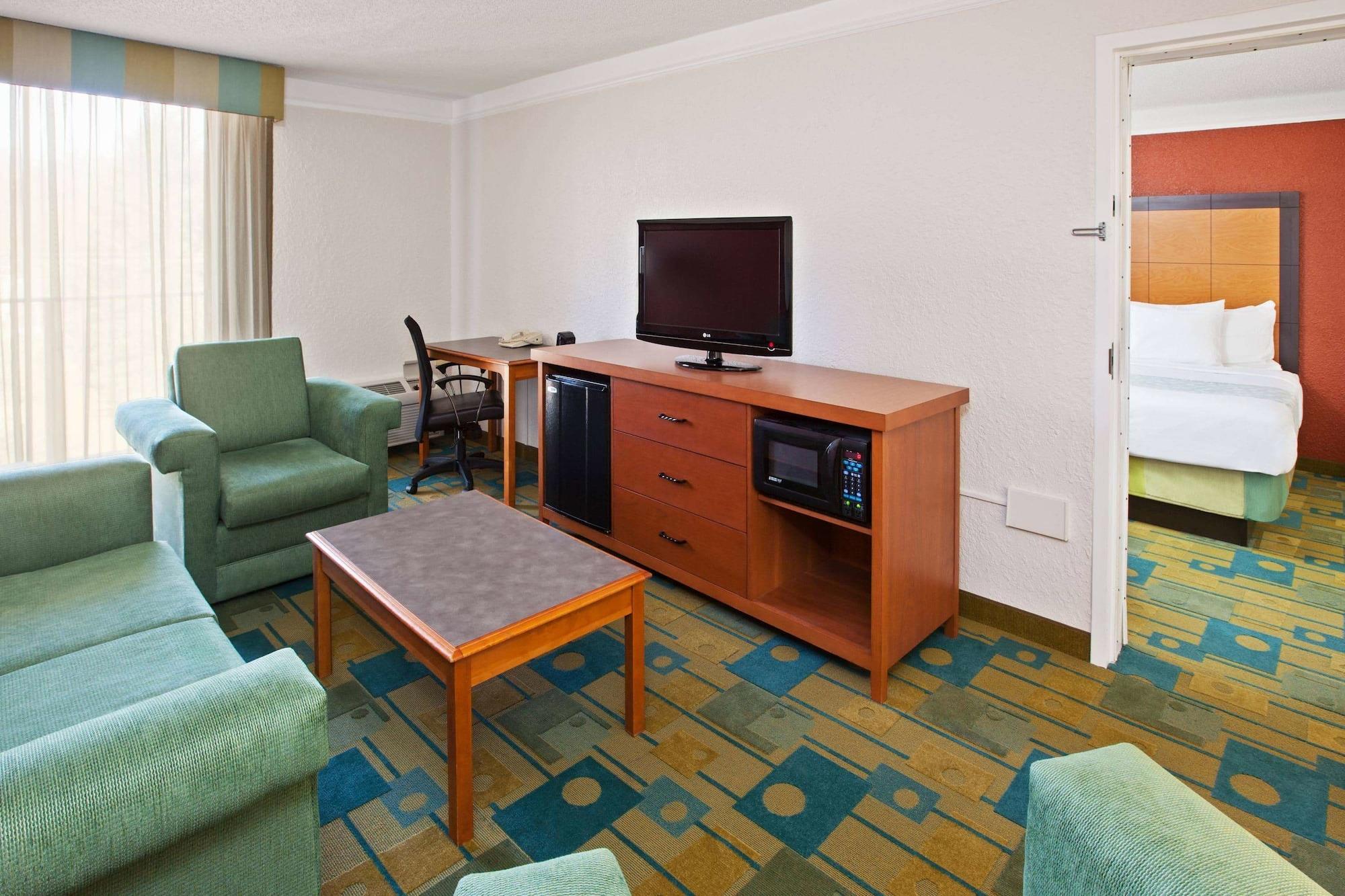 La Quinta By Wyndham Nashville Airport/Opryland Bagian luar foto