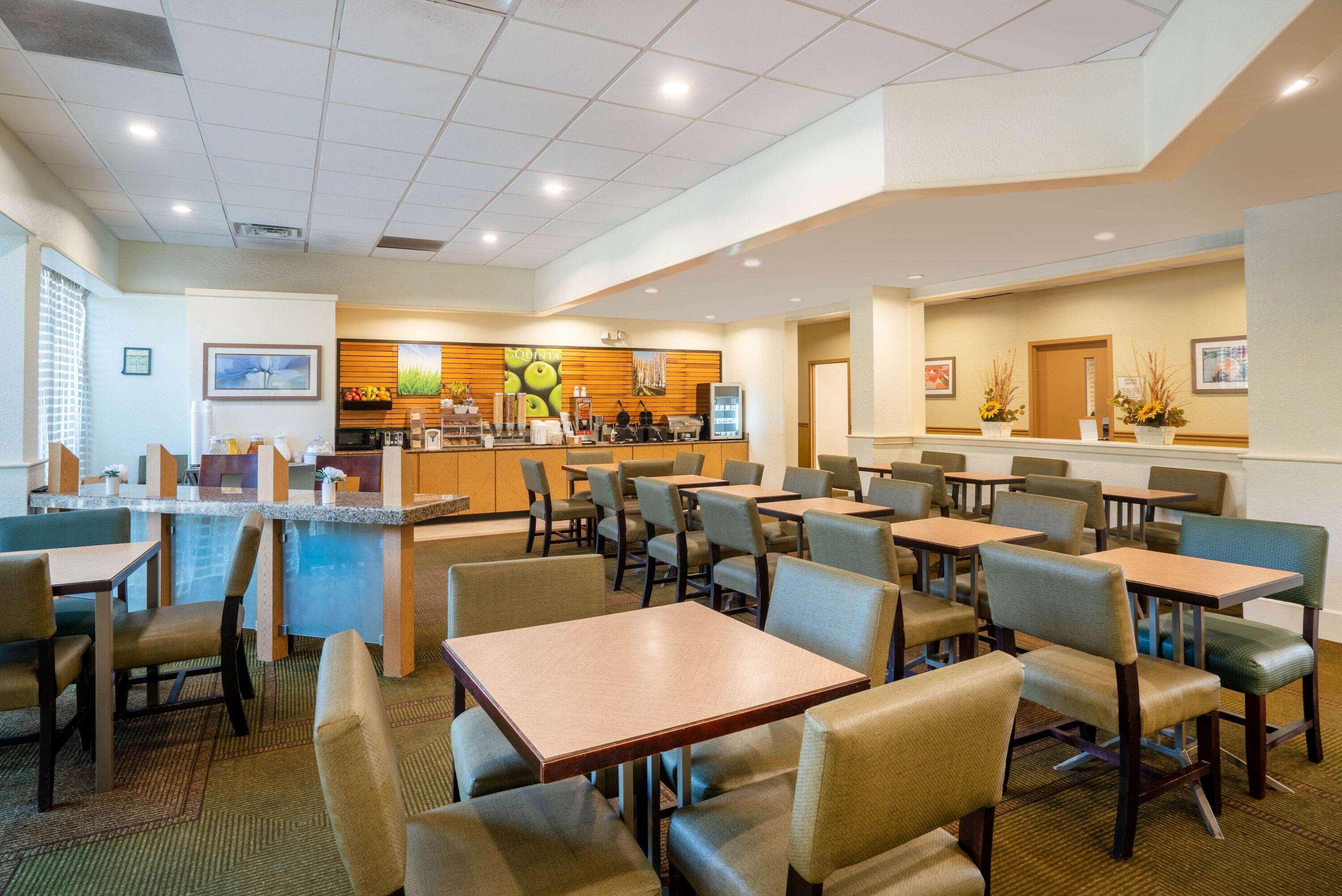 La Quinta By Wyndham Nashville Airport/Opryland Bagian luar foto