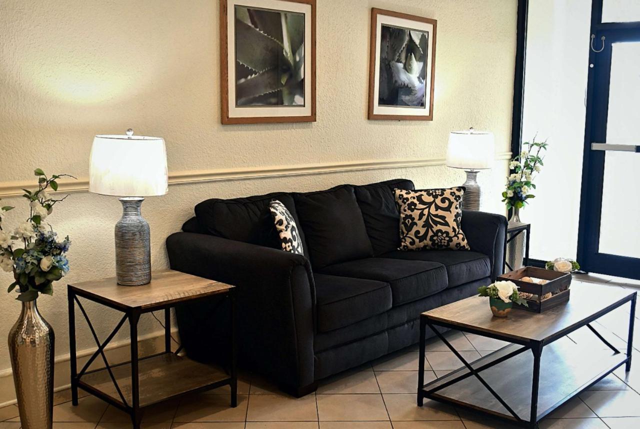 La Quinta By Wyndham Nashville Airport/Opryland Bagian luar foto